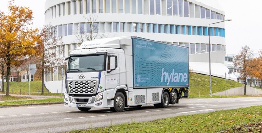 H2-Hub Neumünster: Testlauf mit erstem Lkw an der Wasserstoff-Tankstelle